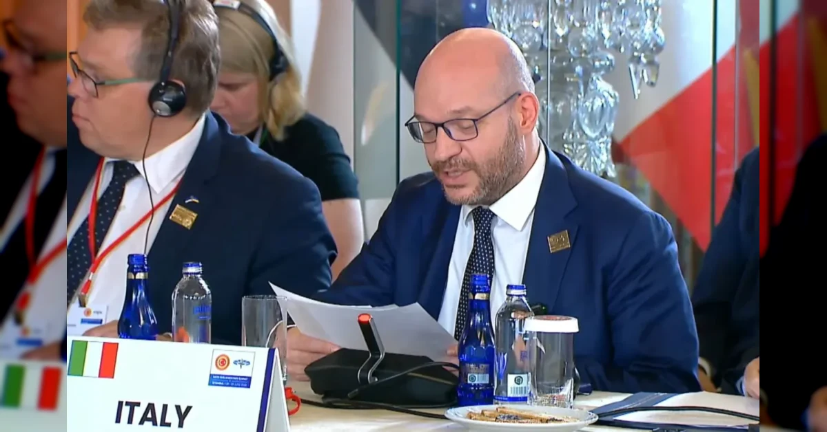 Lorenzo Fontana all'Assemblea Nato di Istanbul parla al vertice parlamentare dell'Alleanza atlantica