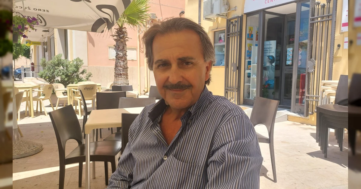 Aldo Misuraca, nuovo presidente del Rotary Club Sciacca, con lo sfondo della città