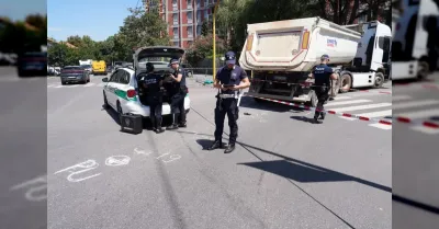 Ciclista 67enne muore a Milano investita da un camion all'incrocio tra via Gattamelata e via Colleoni