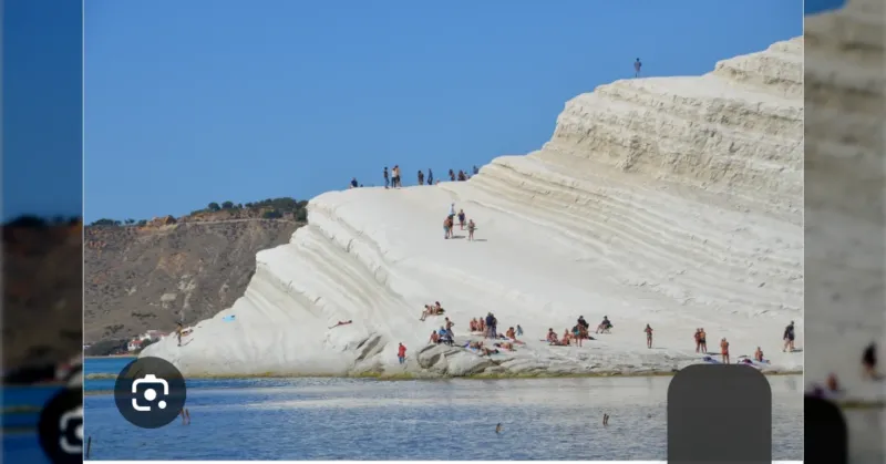 Scala dei Turchi, turista scivola sulla marna bianca: soccorsa e trasportata in ospedale