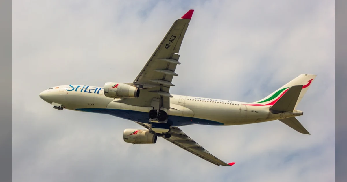 Volo cancellato per sciopero, onere probatorio vettore – Cassazione 20489/2026