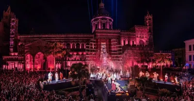 Palermo celebra Santa Rosalia: quasi 400 mila persone per il Festino, tra fede, spettacolo e partecipazione