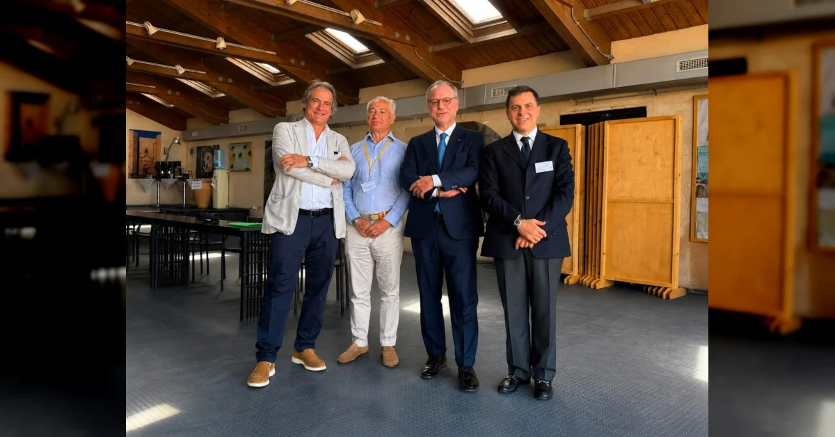 Giorgio Mulè firma il Manifesto di Erice alla Fondazione Ettore Majorana, simbolo del dialogo tra scienza e politica sull'intelligenza artificiale