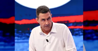 Vannacci pubblica un video con intelligenza artificiale che simula l'incontro con Mattarella per chiedere la grazia a Roggero