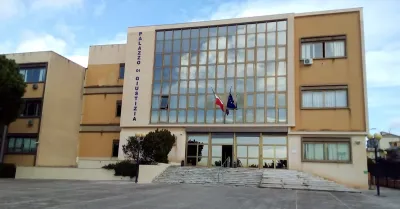 Tentata truffa a un'anziana a Sciacca, catanese resta in carcere