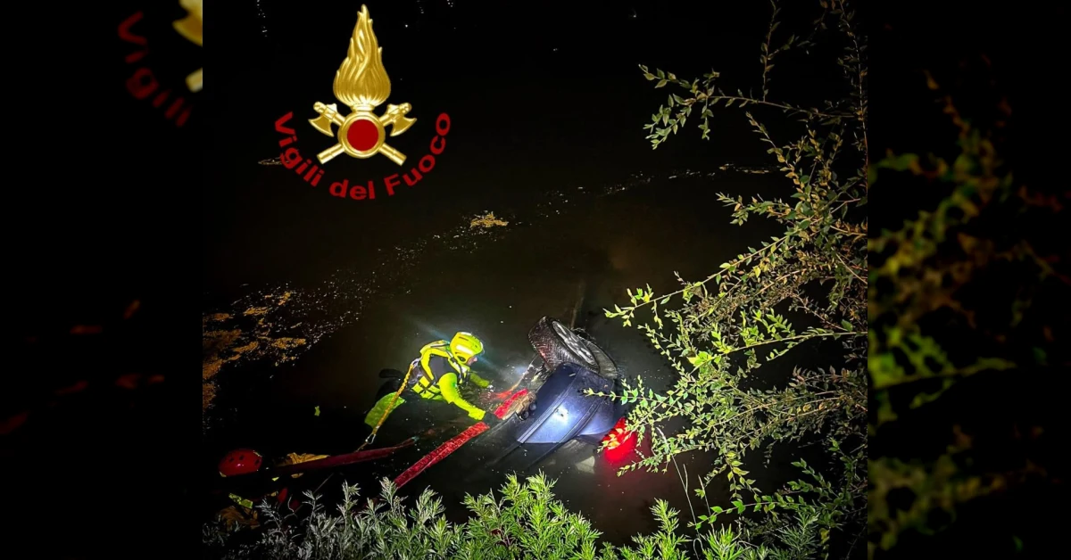 Auto precipitata nel fiume Po a Torino dopo un inseguimento della Polizia