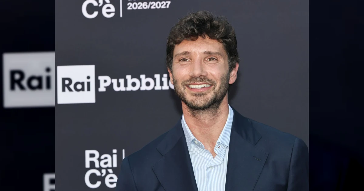 Unico vincitore di Sanremo Giovani 2026 sul palco dell'Ariston tra luci e note