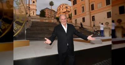 Gerry Scotti compie 70 anni e la Ruota della Fortuna trionfa in access prime time