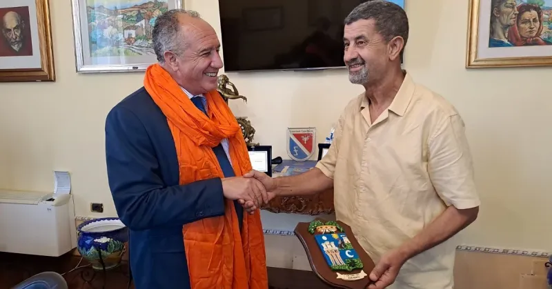 Agrigento, incontro istituzionale tra Giuseppe Pendolino e il delegato algerino Kazouz Mohammed