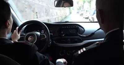 Caltanissetta, rapporti con una minore e video diffusi: due ventenni arrestati