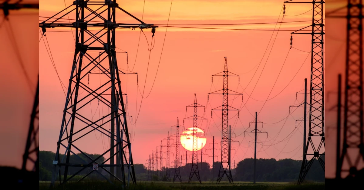 Bolletta energetica in Italia con calo prezzi previsto dal 2030