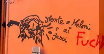 Scritte minacciose contro Meloni a Bologna, perquisito un 23enne francese