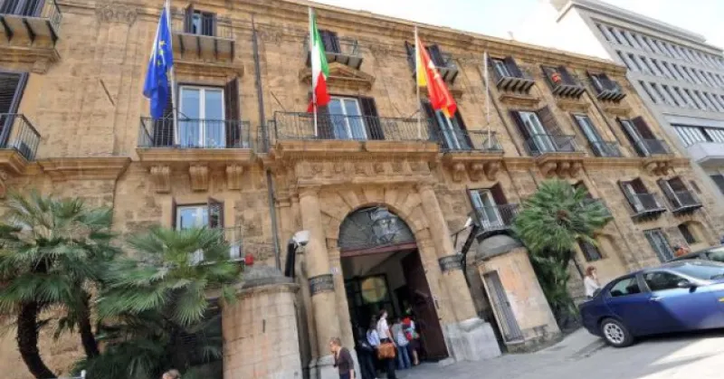 Sicilia, rimborso Irpef del 50% per chi trasferisce la residenza dall’estero