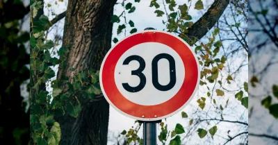 Nuovo Codice della Strada, il MIT propone multe da 10 euro per ogni km orario oltre il limite e patente a 17 anni