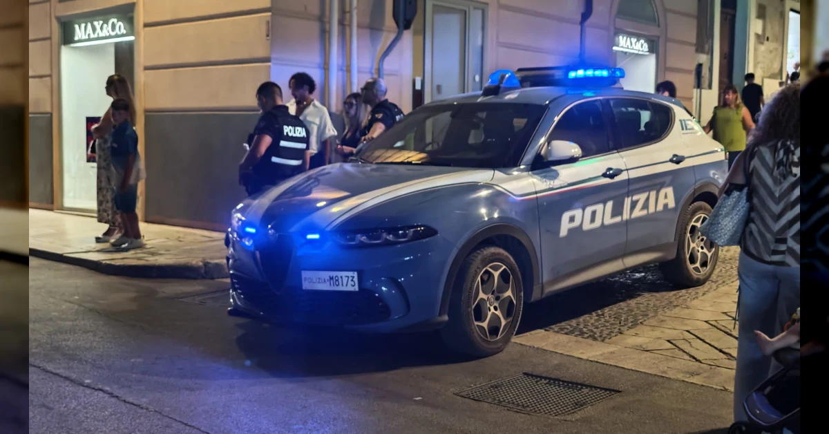 Forze dell'ordine in pattuglia nel centro storico di Sciacca per il Ferragosto sicuro