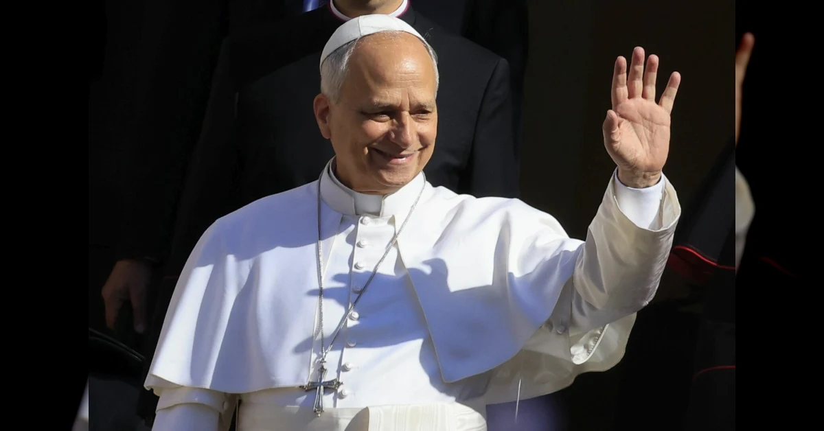 Papa Leone all'Angelus a Castel Gandolfo chiede lo stop alle violenze in Cisgiordania e rilancia la soluzione a due Stati