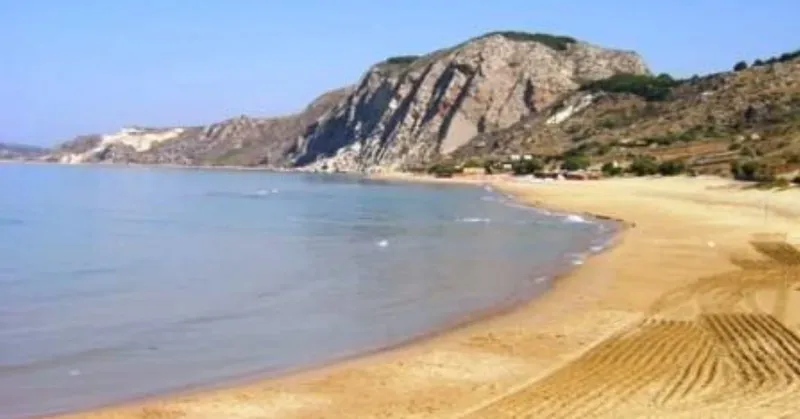 Siculiana, controlli in una struttura turistica: sequestrati 30 chili di alimenti e scatta una denuncia