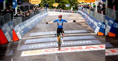 Jonas Vingegaard chiude la stagione 2026 dopo la frattura alla clavicola e punta al 2027