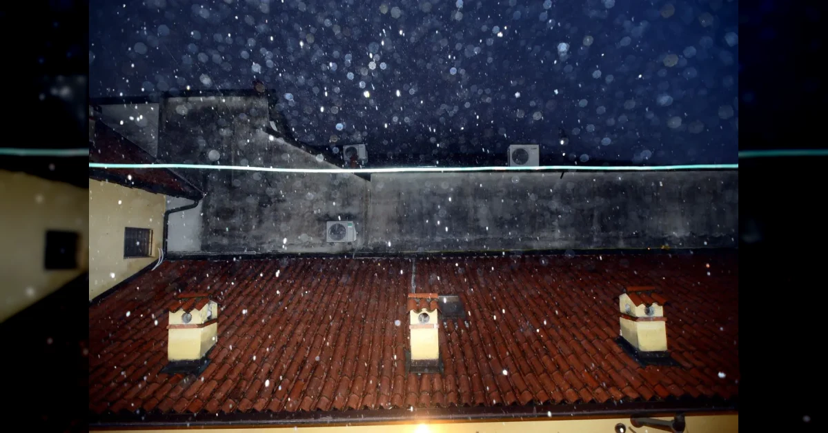 Tromba d'aria e grandine devastano il Piemonte con danni a Borgo Ticino