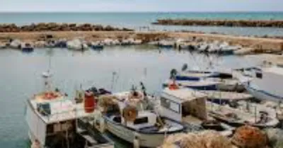 Marinella di Selinunte, niente processione a mare: la protesta dei pescatori contro il porto insabbiato