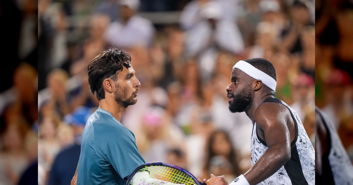 Frances Tiafoe festeggia la vittoria nei quarti del Masters 1000 di Cincinnati contro Lorenzo Musetti