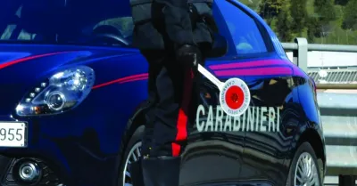 Licata, diciottenne senza patente fugge a 160 km/h e si schianta: arresto convalidato