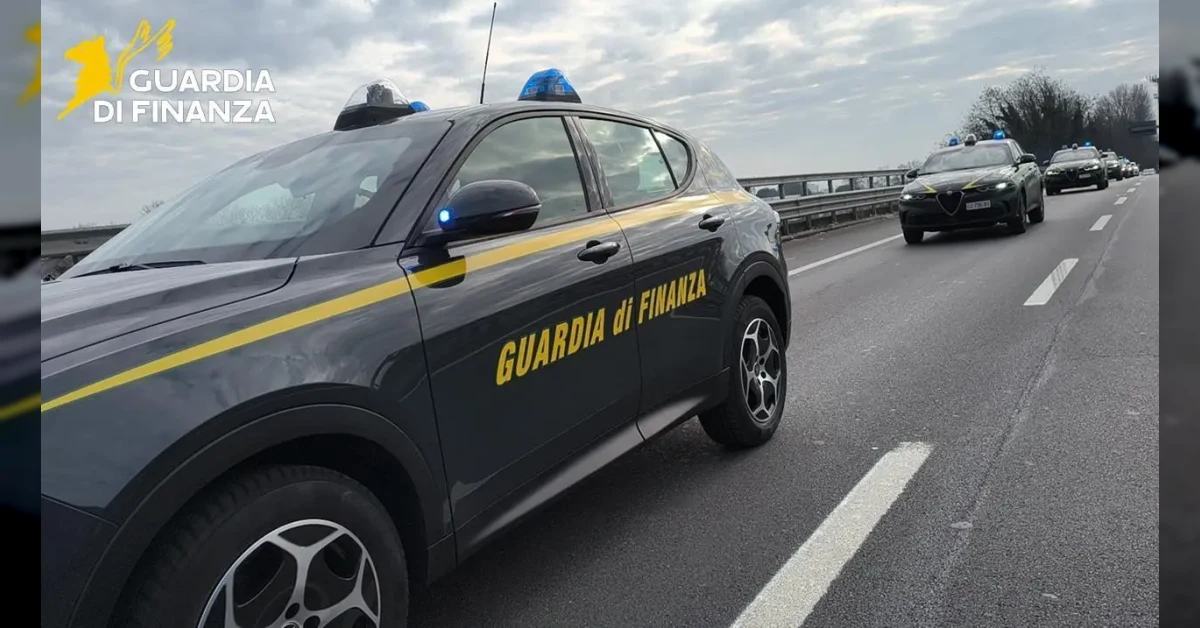 Sequestro di 400 kg di droga tra Spagna e litorale romano: camper con doppio fondo e finanzieri