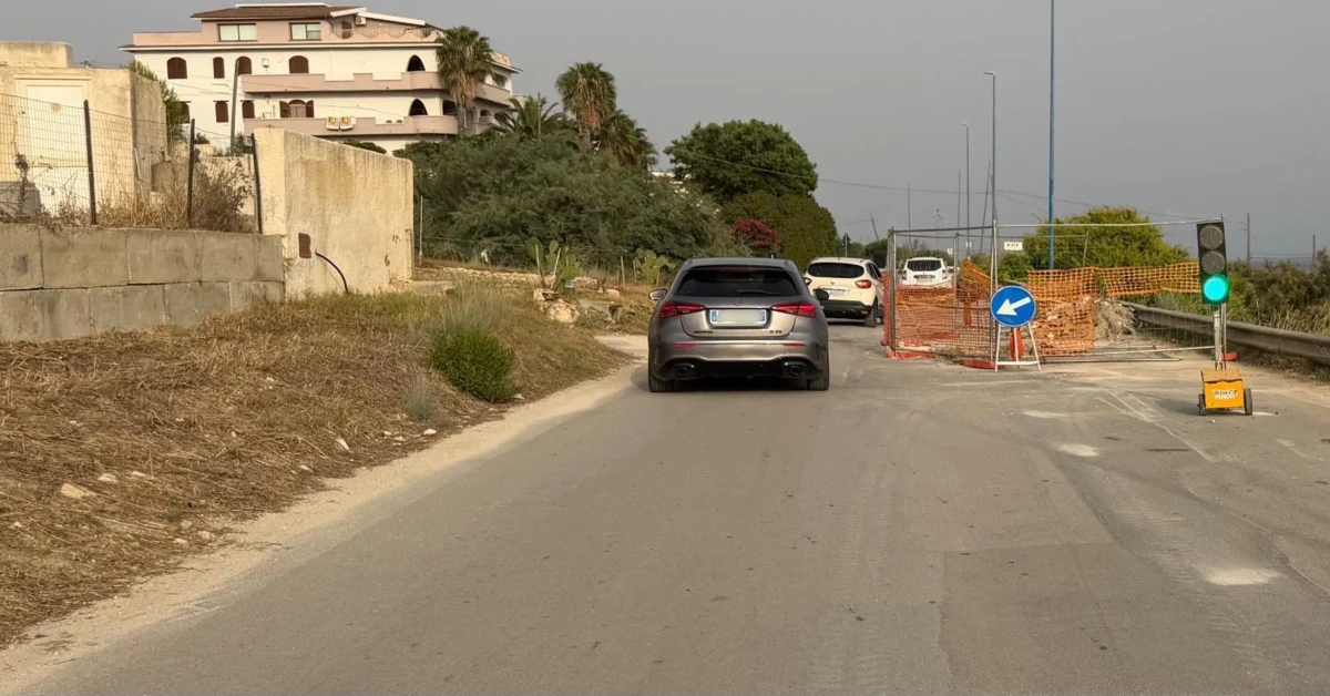 Via Lido a Sciacca diventa senso unico alternato per i lavori alla rete elettrica