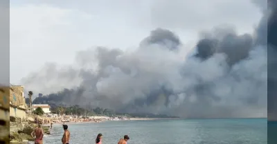 Fiamme dalla spiaggia al mare a Macauda e a Menfi si fa la conta dei danni (Video)