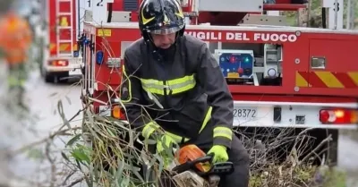 Sicilia nella morsa del caldo, resta alta l’attenzione: fiamme ancora attive nel Messinese