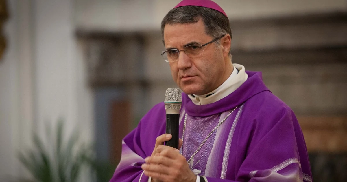 L'arcivescovo di Palermo celebra messa a Ciminna in solidarietà con le vittime degli incendi