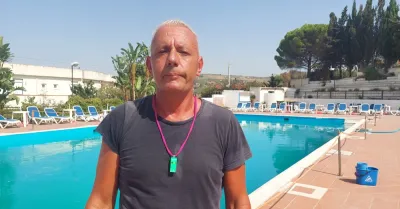 L'assistente bagnante di Sciacca Catanzaro: "Ho salvato 150 persone durante l'incendio a Makauda" (Video)