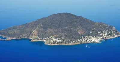 Panarea resta senza medico di famiglia, gli abitanti protestano: raccolte oltre 300 firme