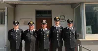 Il generale Ubaldo Del Monaco in visita alla stazione dei carabinieri di Montevago