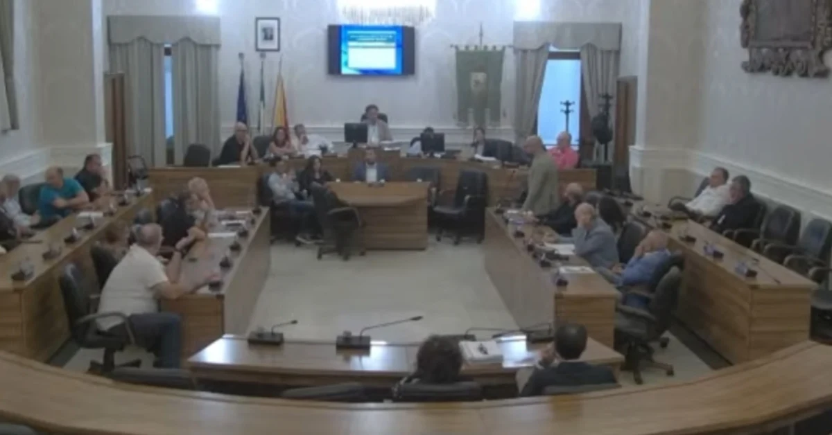 Consiglio comunale di Sciacca boccia il Rendiconto 2025 con voto di opposizione, PD, Verdi e M5S