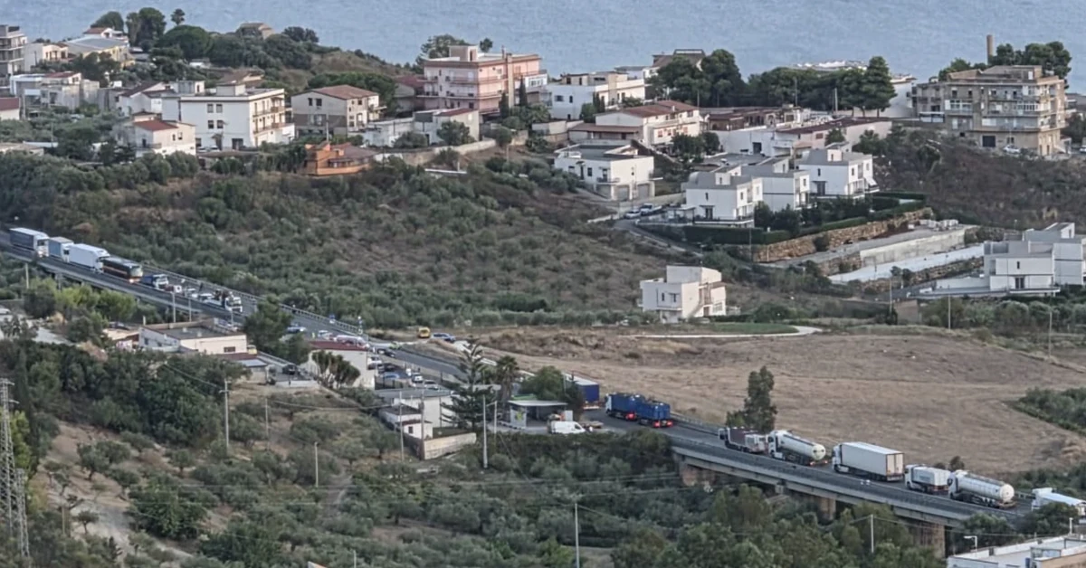 Riapertura della Statale 115 dopo l'incidente mortale di un motociclista a Sciacca