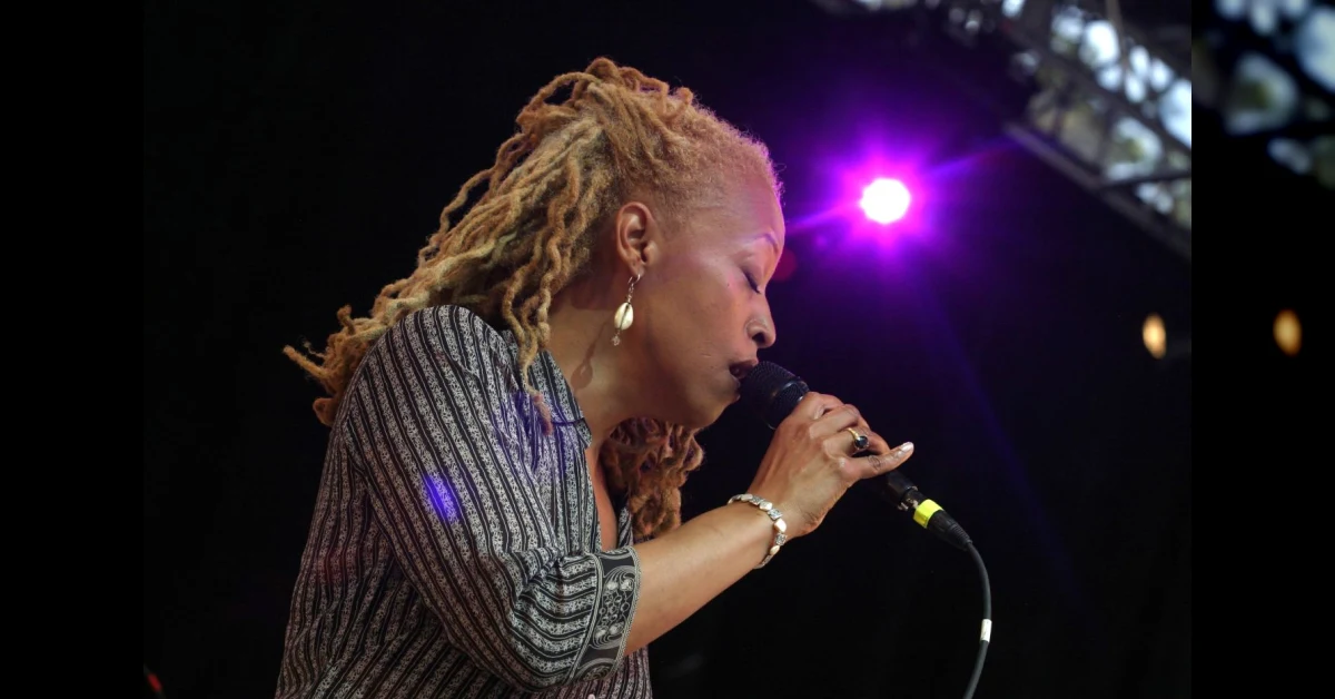Cassandra Wilson, cantante jazz vincitrice di due Grammy, ritratto in bianco e nero