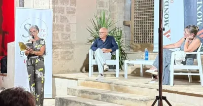 "Libri sotto le stelle” il racconto di Teresa Mattei tra Resistenza, Costituzione e diritti chiude la rassegna letteraria