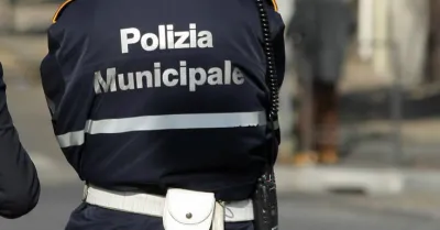 Controlli ad Agrigento, scoperti un lavoratore irregolare e un’area trasformata in deposito di rifiuti