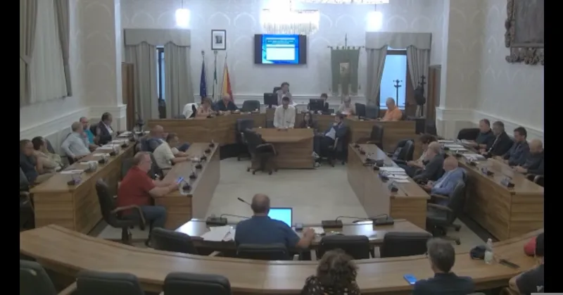 Il consiglio comunale di Sciacca torna stasera in aula per l’esame del bilancio, chiesta ieri la revoca della Ztl