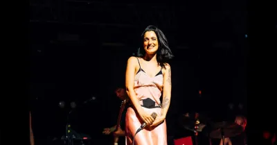 Levante incendia la Cavea dell'Auditorium di Roma con un concerto tra fragilità e potenza