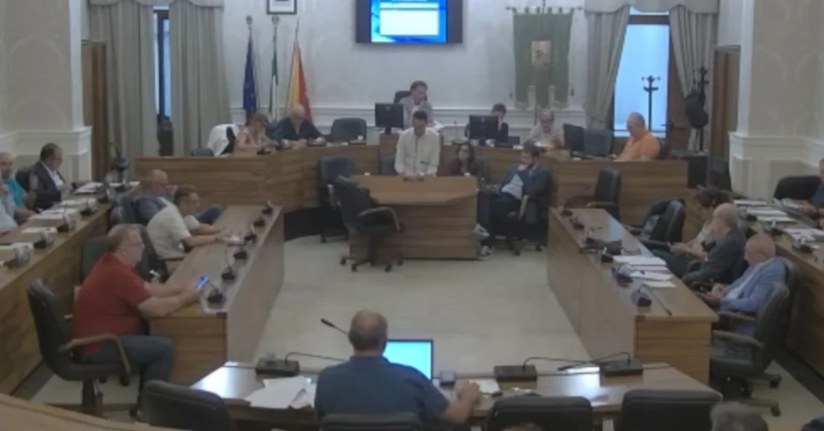 Seduta del Consiglio comunale di Sciacca con voto su Piano alienazioni e aree