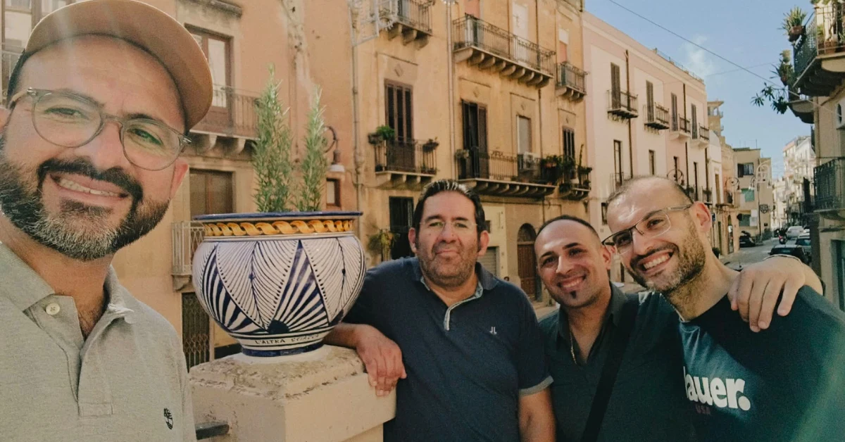 Vaso ceramica via Perollo Sciacca ripristinato