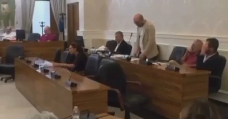 Pd, 5 Stelle e Verdi: “Addio per sempre a Termine”
