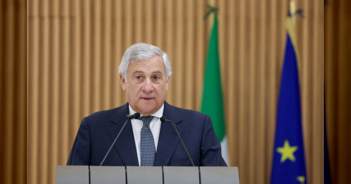 Antonio Tajani durante un'intervista radiofonica illustra le proposte di Forza Italia per la manovra economica