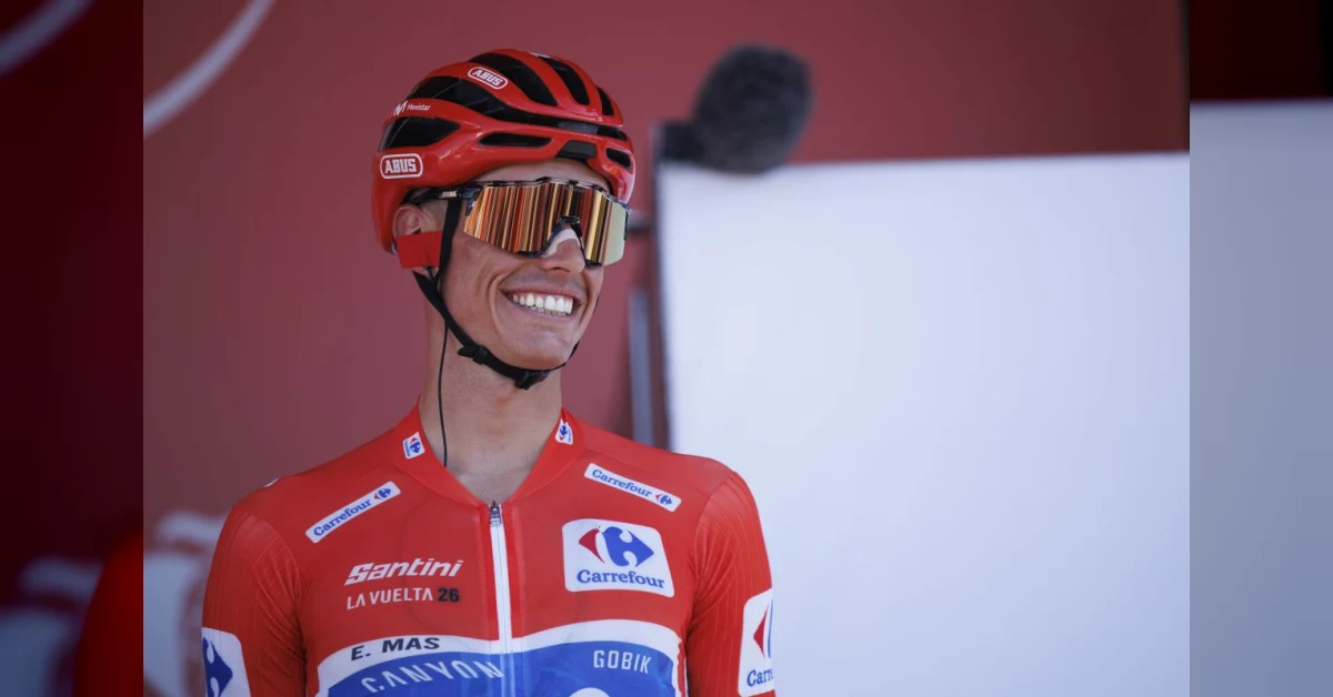 Enric Mas vince la Vuelta 2026 a Granada, con Johannessen primo e Romele secondo