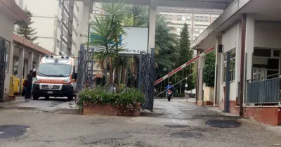 Naro, 19enne travolto da un camion durante una manovra: è grave