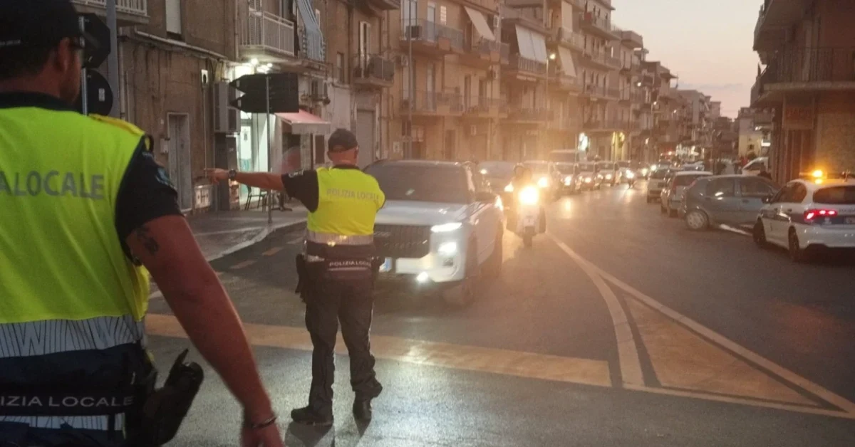 Traffico in tilt a Sciacca dopo la chiusura della galleria Belvedere, lunghe code e automobilisti in attesa
