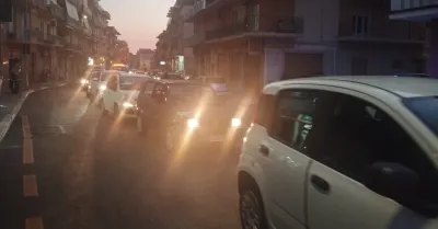 Code e disagi lungo il percorso alternativo alla Belvedere, automobilisti in coda gia' spazientiti (Video)
