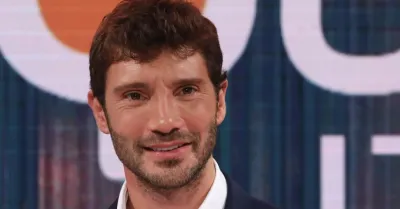 Sanremo 2027, De Martino conferma 24 artisti e introduce la serata Eurovision con giuria internazionale